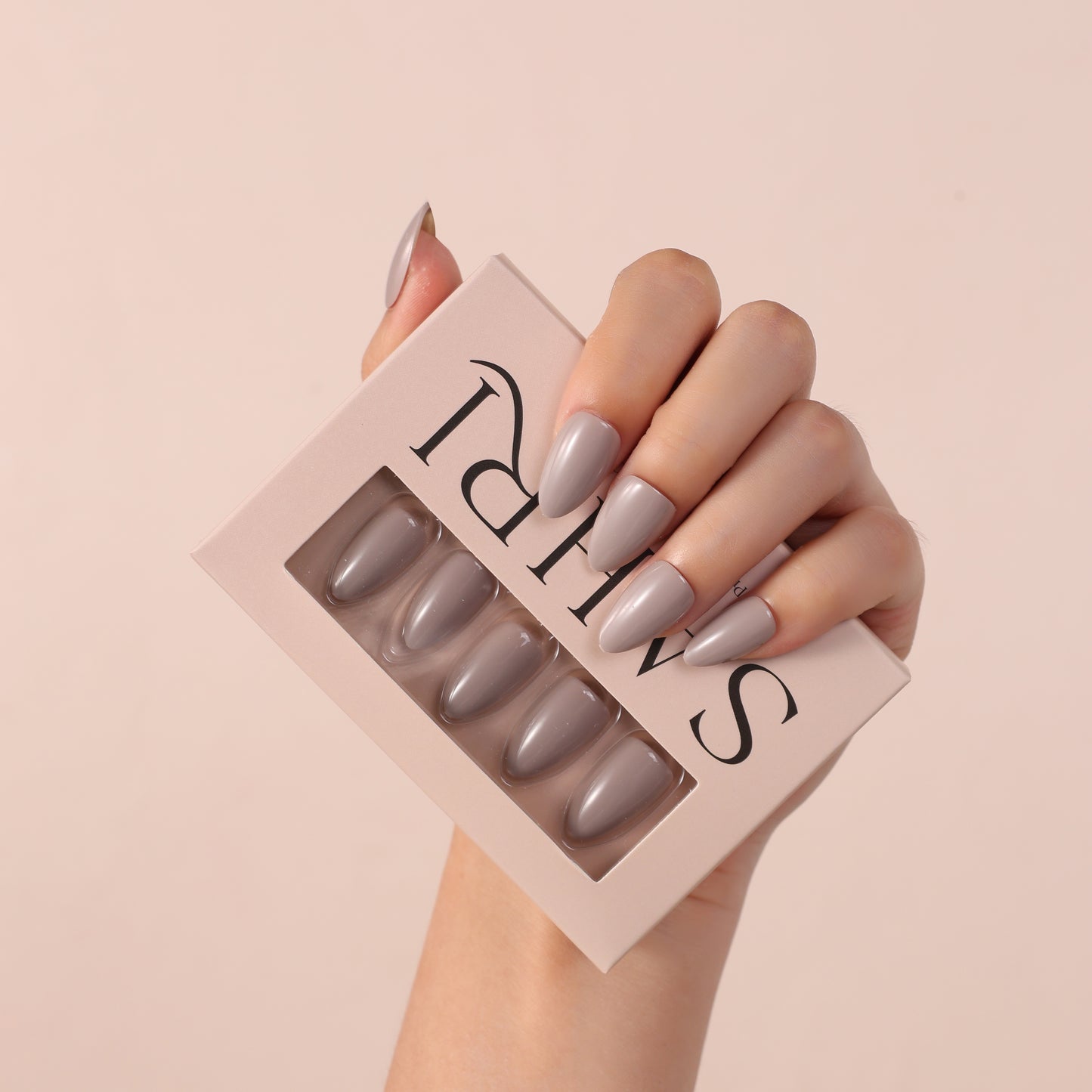 Shh, I’m Iconic Nails